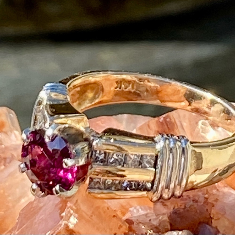 Solid 14k Diamonds & Raspberry Wine Garnet Size 6.25